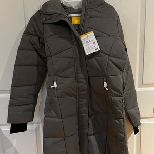 Lole, Size:Small, Grey and long winter Jacket (Brand new)